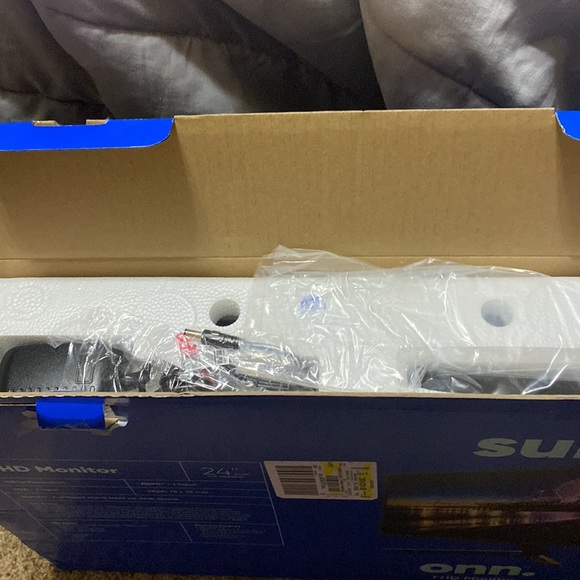 Onn 24inch FHD Monitor - Picture 3 of 3